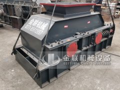 2PG1007型制砂設備液壓對輥制砂機發貨圖片